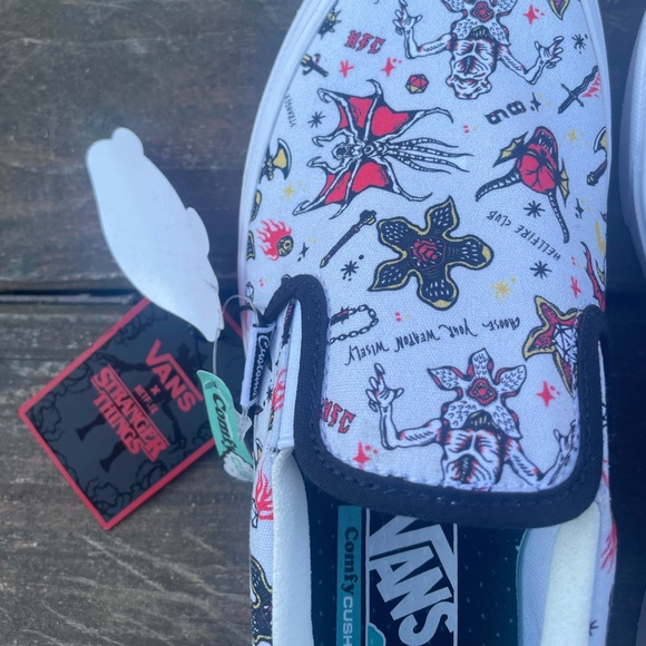 Limited Edition spooky Vans - Stranger Things, custom made - Picture 4 of 5